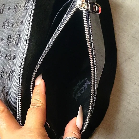 MCM Messenger Bag - Picture 8 of 12